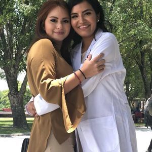 Meet your Posher, Eva